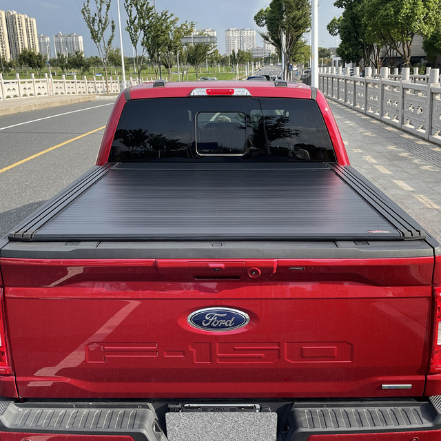 XR-Series, Retractable Truck Bed Tonneau Cover